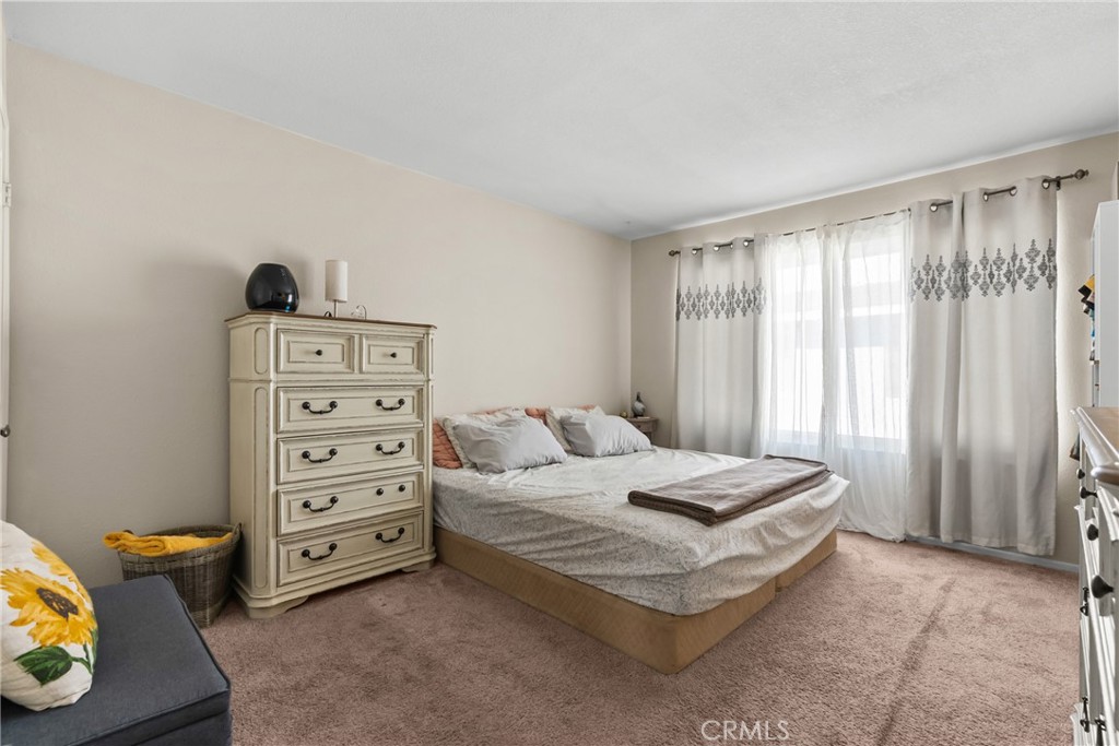 9915 Variel Avenue, #22, Chatsworth, CA 91311