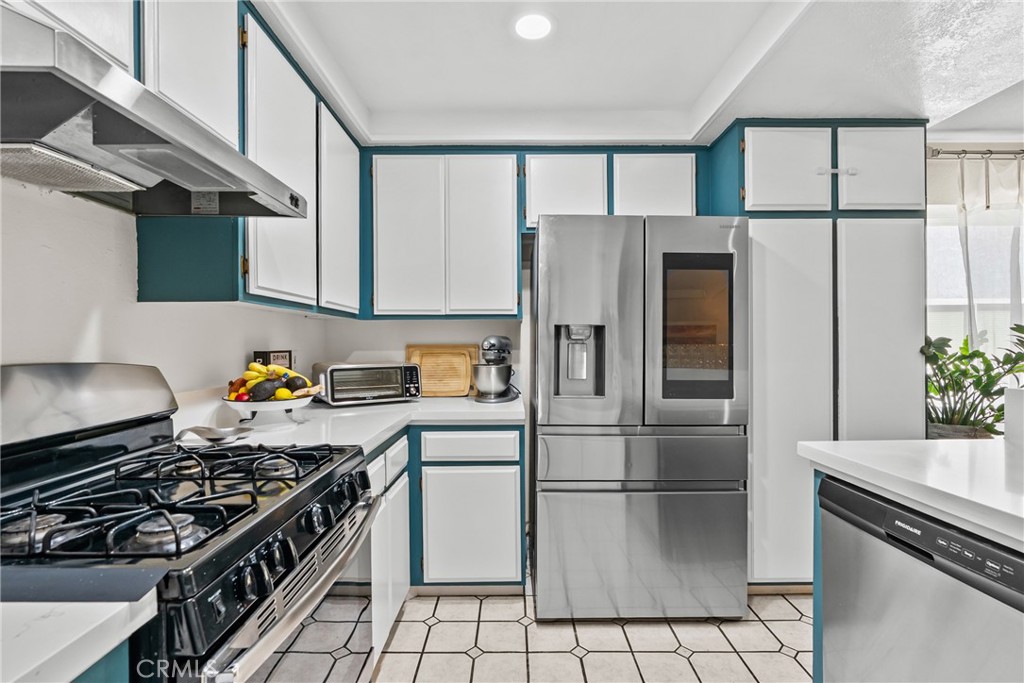 9915 Variel Avenue, #22, Chatsworth, CA 91311