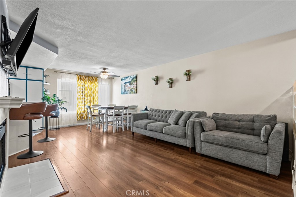 9915 Variel Avenue, #22, Chatsworth, CA 91311