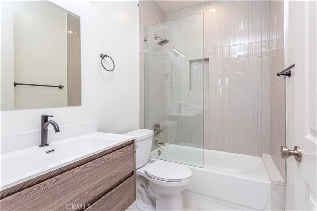2008 N Rose Street, Burbank, CA 91505