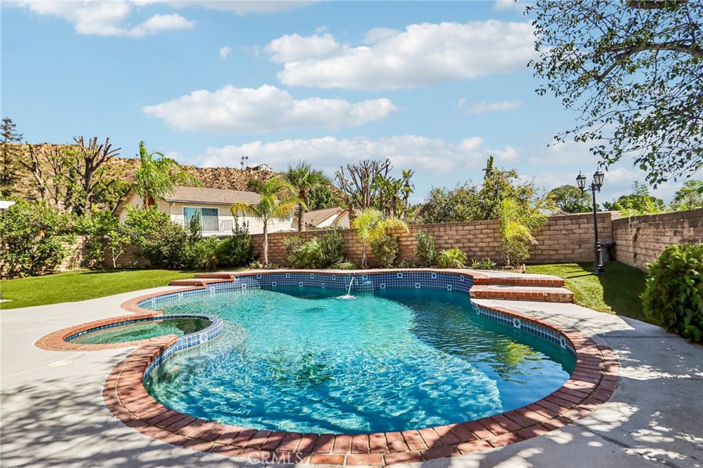 18879 Brasilia Drive, Porter Ranch, CA 91326