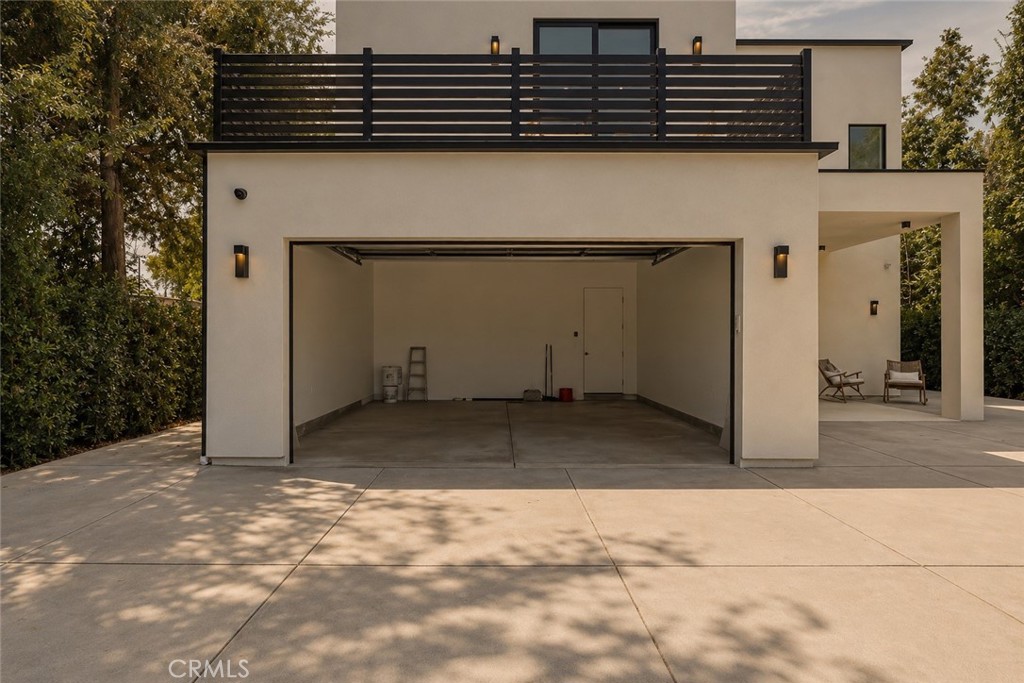 22816 Erwin, Woodland Hills, CA 91367