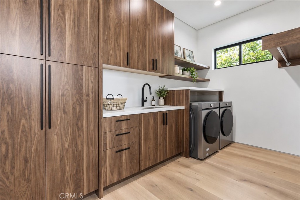 22816 Erwin, Woodland Hills, CA 91367
