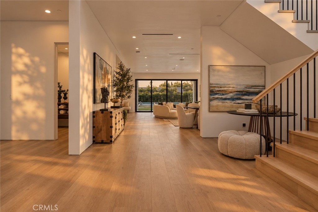 22816 Erwin, Woodland Hills, CA 91367