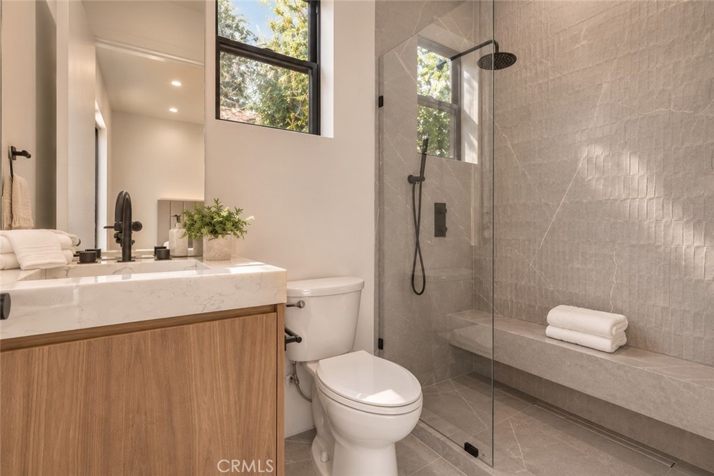 22816 Erwin, Woodland Hills, CA 91367