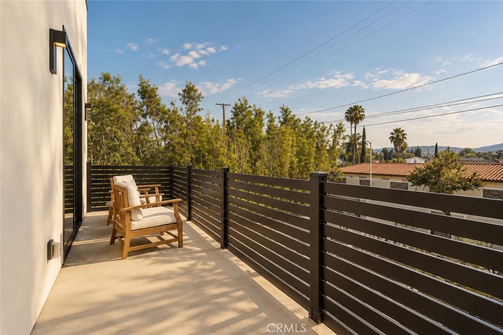 22816 Erwin, Woodland Hills, CA 91367