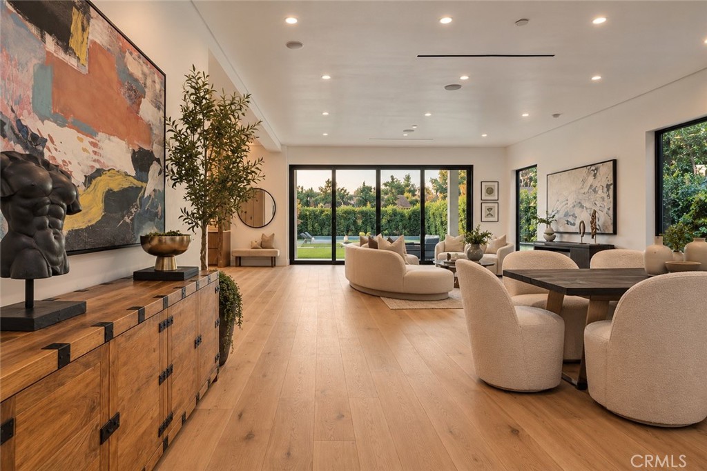 22816 Erwin, Woodland Hills, CA 91367