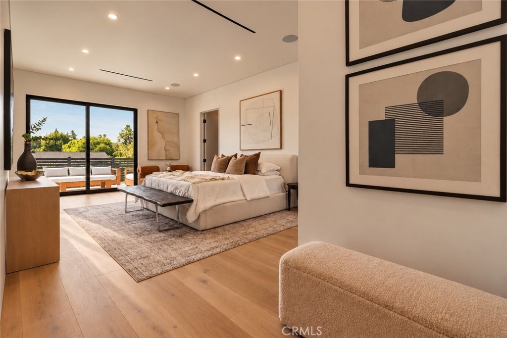 22816 Erwin, Woodland Hills, CA 91367