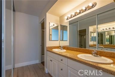 21450 Burbank, #219, Woodland Hills, CA 91367