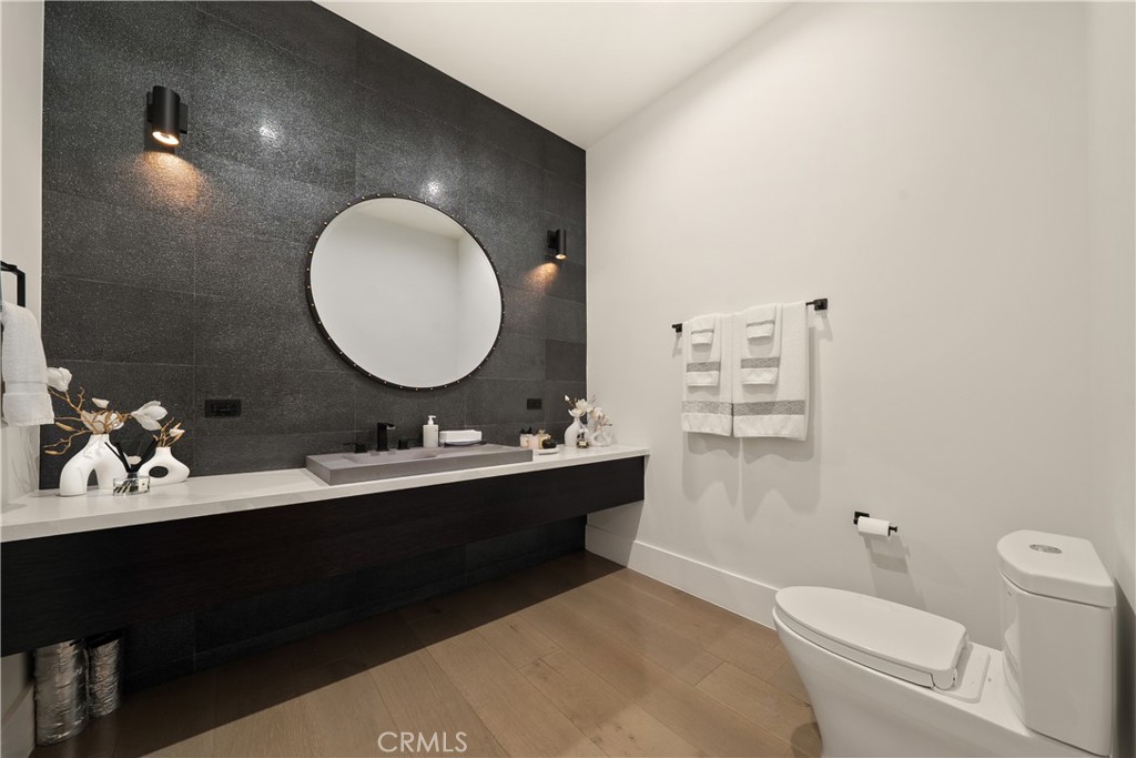 17646 Stare Street, Northridge, CA 91325