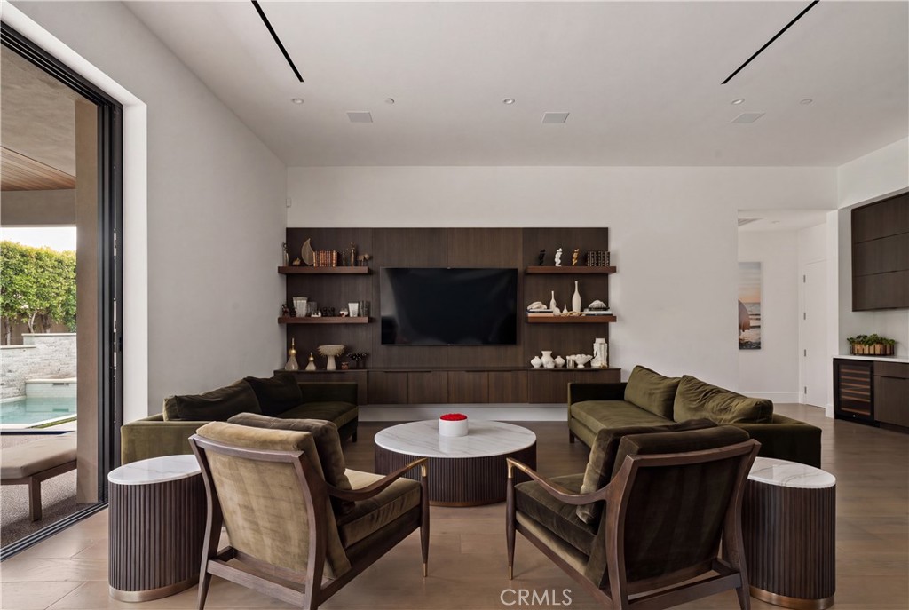 17646 Stare Street, Northridge, CA 91325