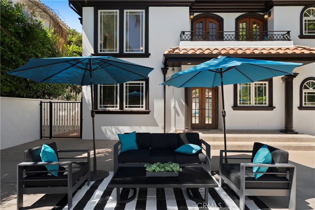 15014 Valleyheart, Sherman Oaks, CA 91403