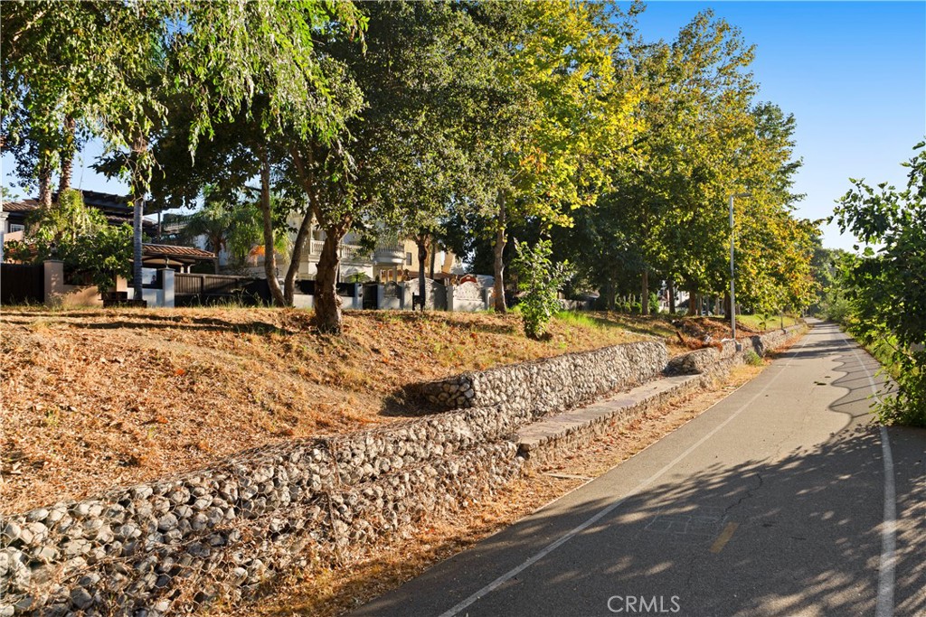 15014 Valleyheart, Sherman Oaks, CA 91403