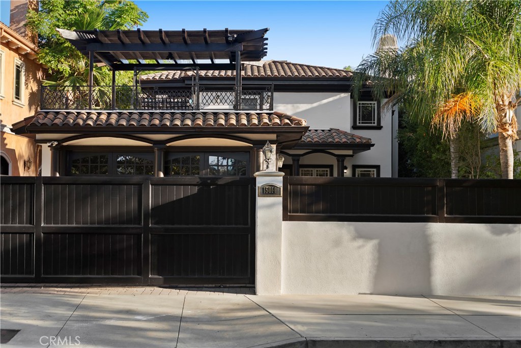 15014 Valleyheart, Sherman Oaks, CA 91403