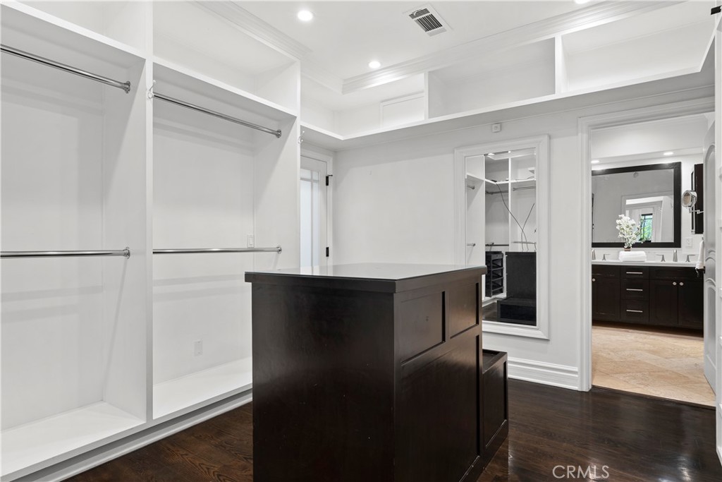 15014 Valleyheart, Sherman Oaks, CA 91403