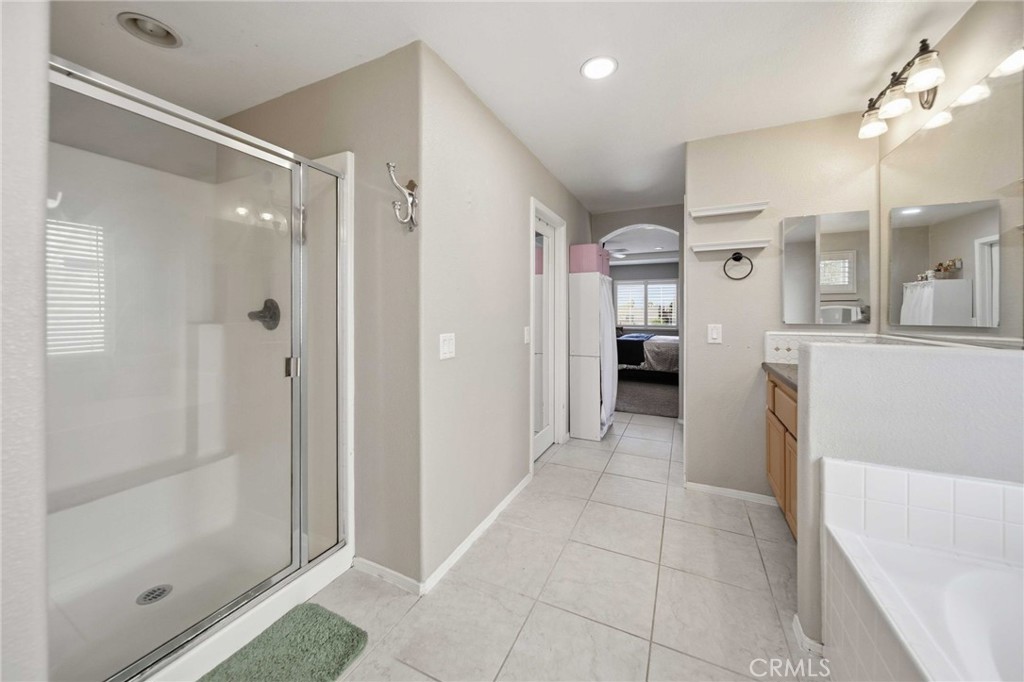 3253 Vahn Lane, Lancaster, CA 93536