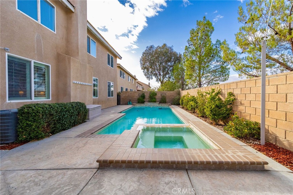 3253 Vahn Lane, Lancaster, CA 93536