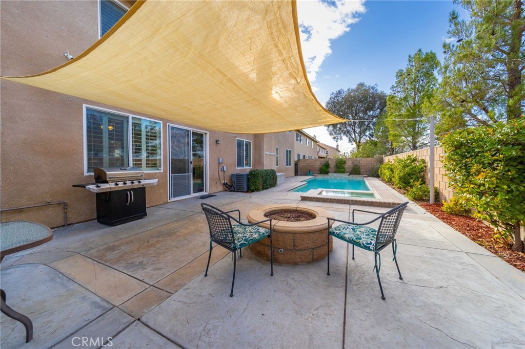 3253 Vahn Lane, Lancaster, CA 93536