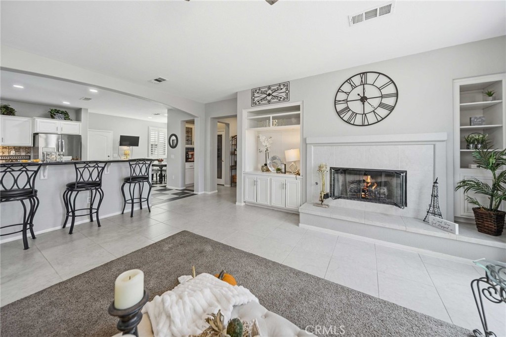 3253 Vahn Lane, Lancaster, CA 93536 3253 Vahn Lane, Lancaster, CA 93536