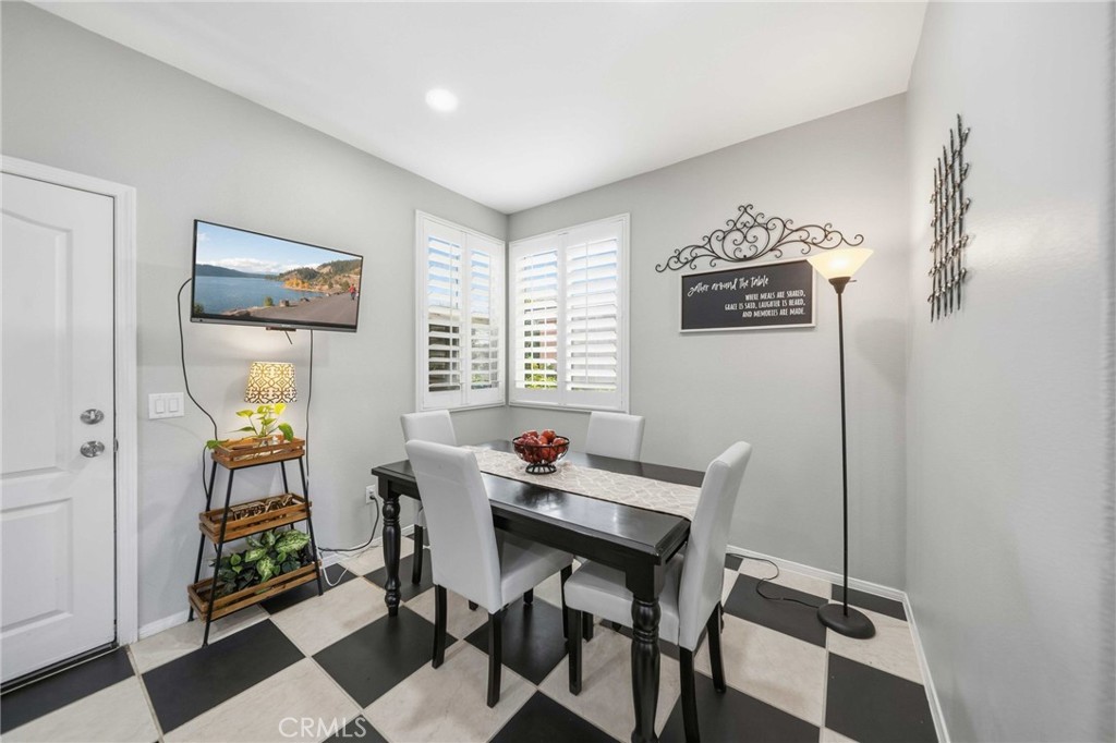 3253 Vahn Lane, Lancaster, CA 93536