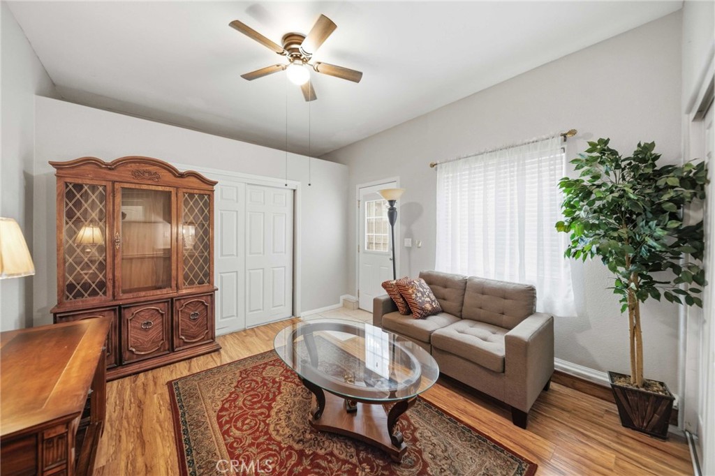 3253 Vahn Lane, Lancaster, CA 93536