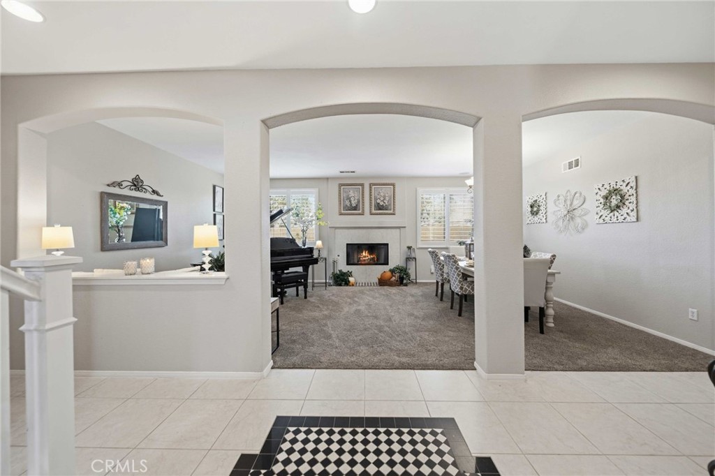 3253 Vahn Lane, Lancaster, CA 93536 3253 Vahn Lane, Lancaster, CA 93536