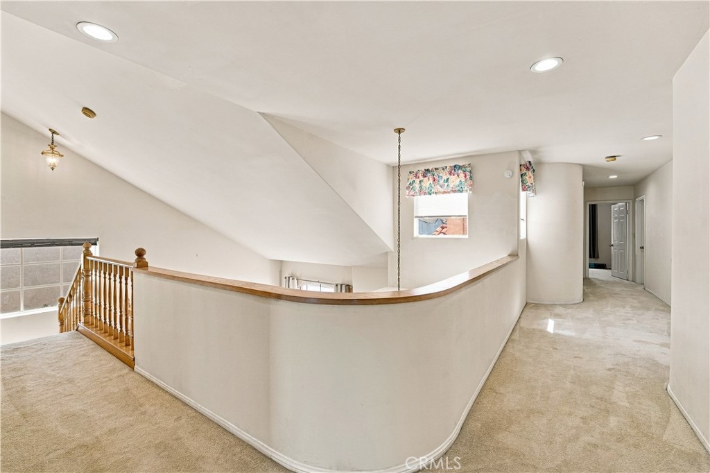 7436 Bobbyboyar Avenue, West Hills, CA 91307