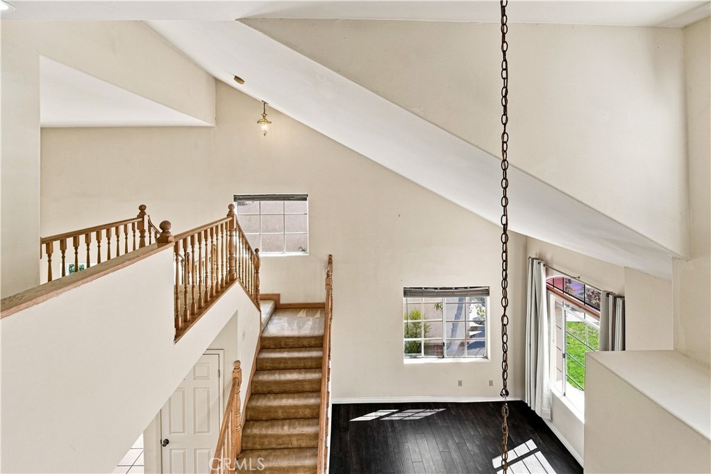 7436 Bobbyboyar Avenue, West Hills, CA 91307