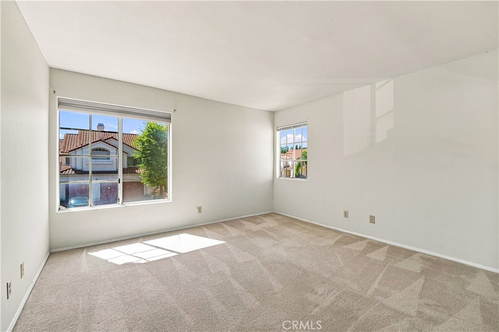 7436 Bobbyboyar Avenue, West Hills, CA 91307