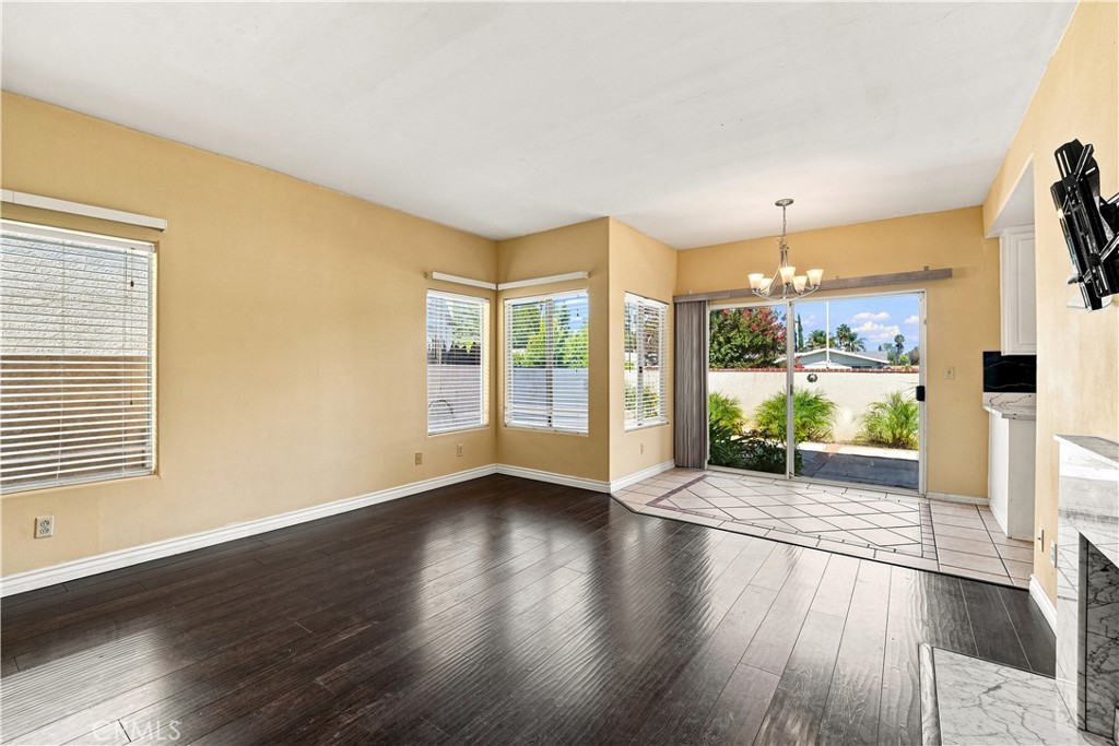 7436 Bobbyboyar Avenue, West Hills, CA 91307