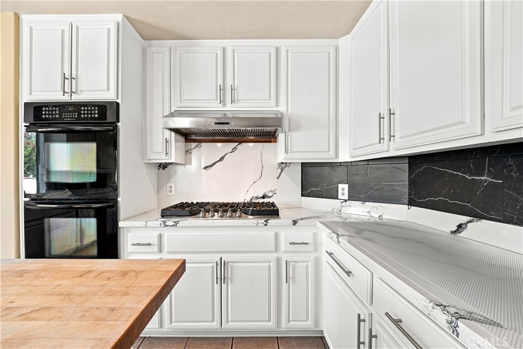 7436 Bobbyboyar Avenue, West Hills, CA 91307