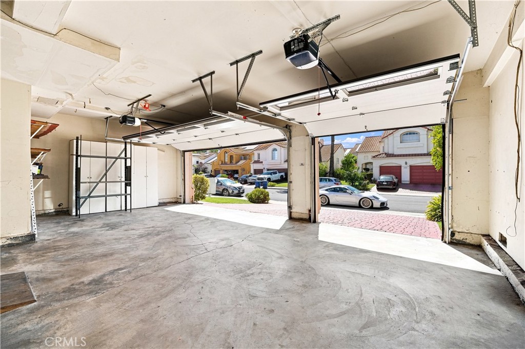 7436 Bobbyboyar Avenue, West Hills, CA 91307