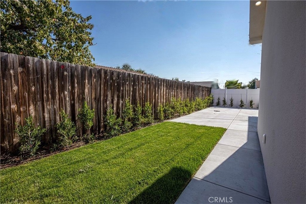 2008 N Rose Street, Burbank, CA 91505