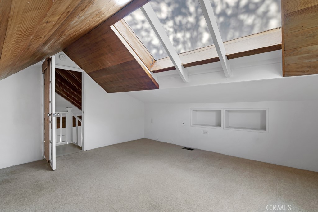 4559 Ensenada Drive, Woodland Hills, CA 91364