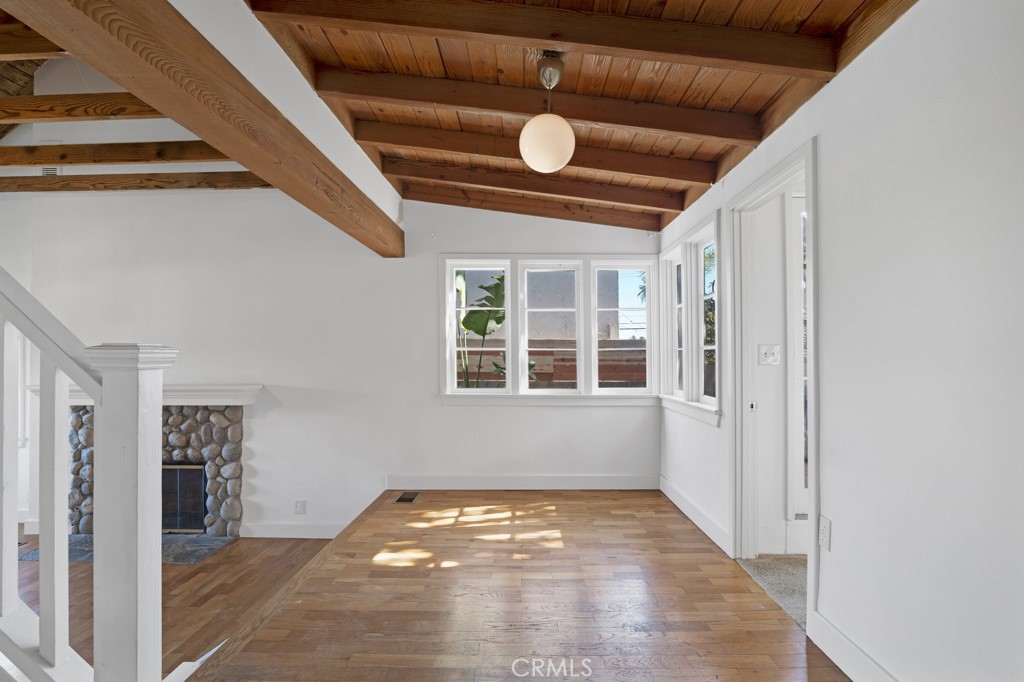 4559 Ensenada Drive, Woodland Hills, CA 91364