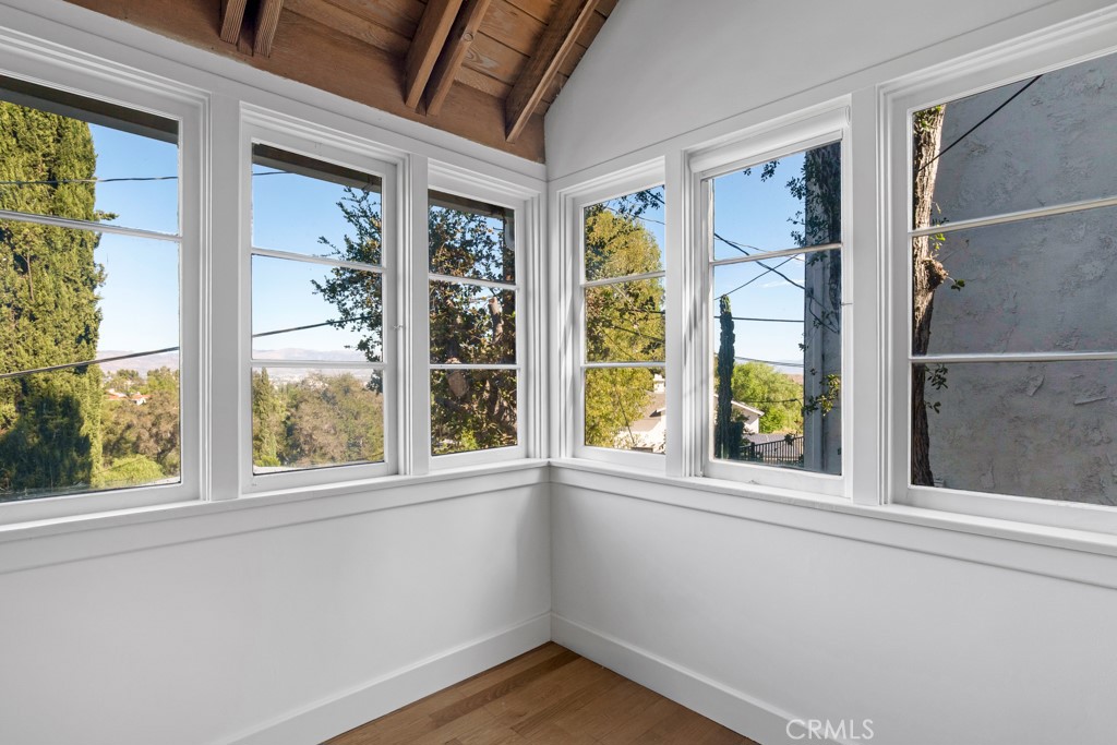 4559 Ensenada Drive, Woodland Hills, CA 91364