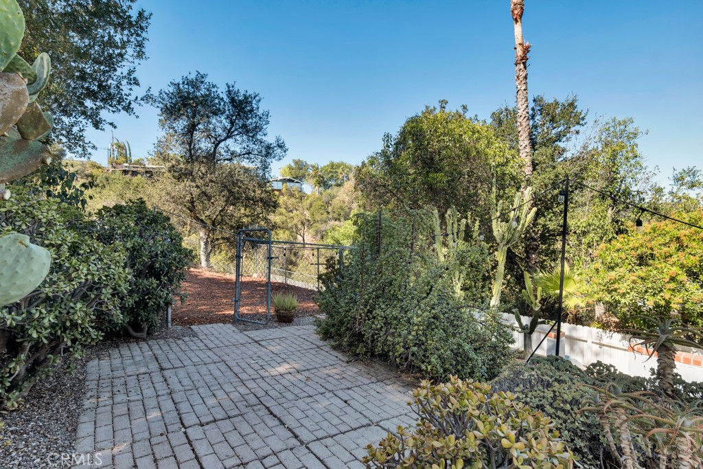 4559 Ensenada Drive, Woodland Hills, CA 91364
