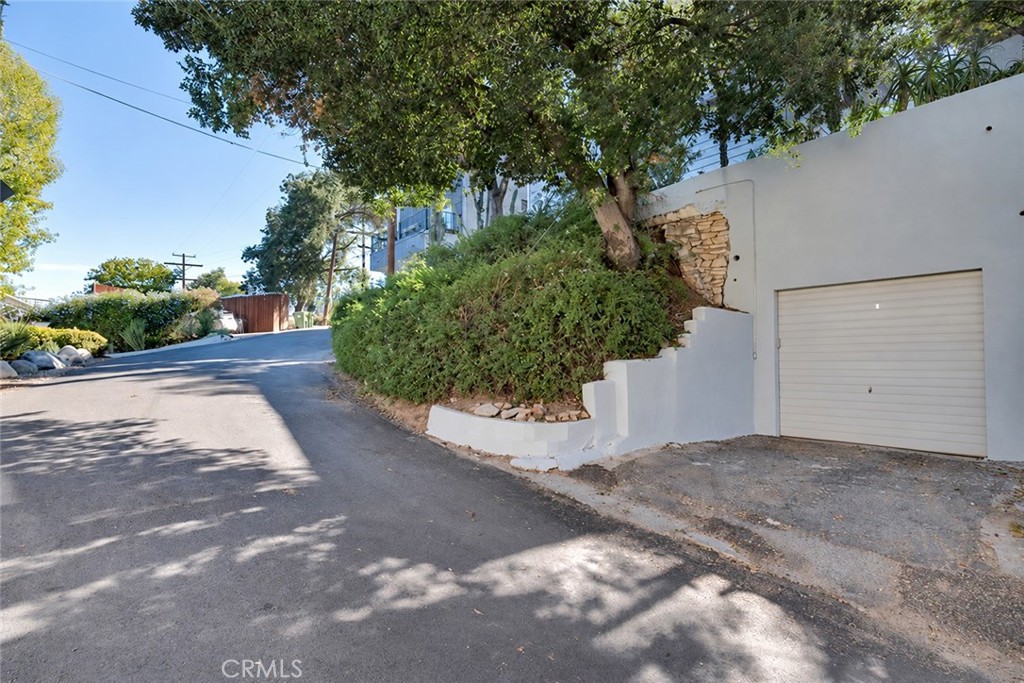 4559 Ensenada Drive, Woodland Hills, CA 91364