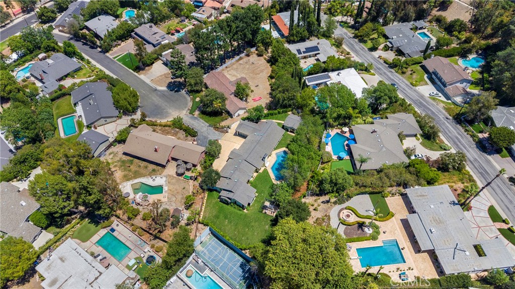 5200 Armida Drive, Woodland Hills, CA 91364