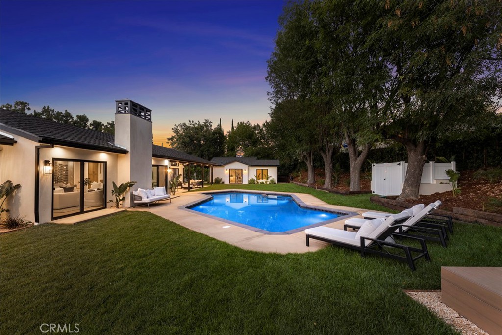 5200 Armida Drive, Woodland Hills, CA 91364