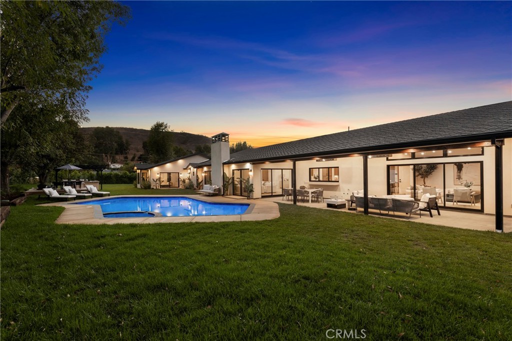 5200 Armida Drive, Woodland Hills, CA 91364