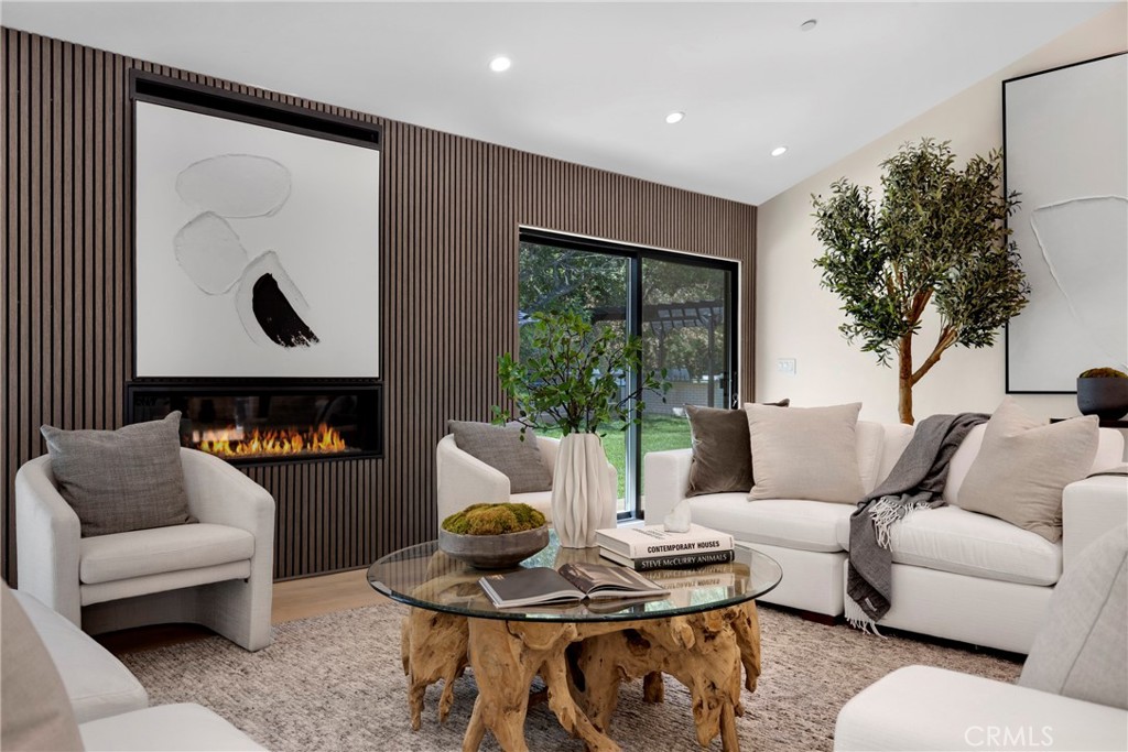 5200 Armida Drive, Woodland Hills, CA 91364