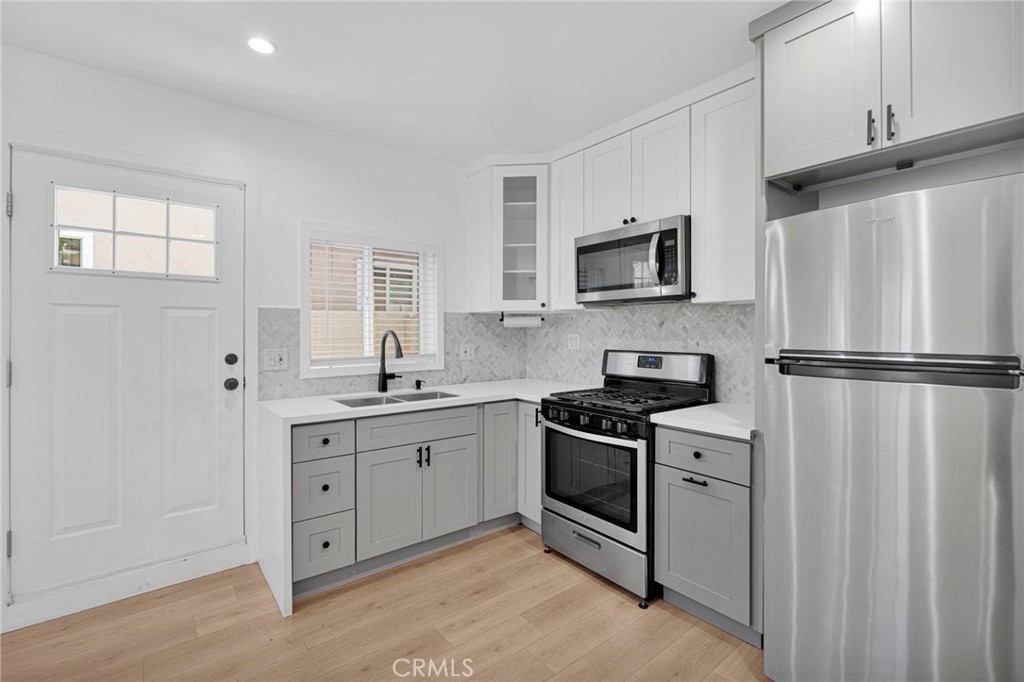 13524 Debell, Arleta, CA 91331
