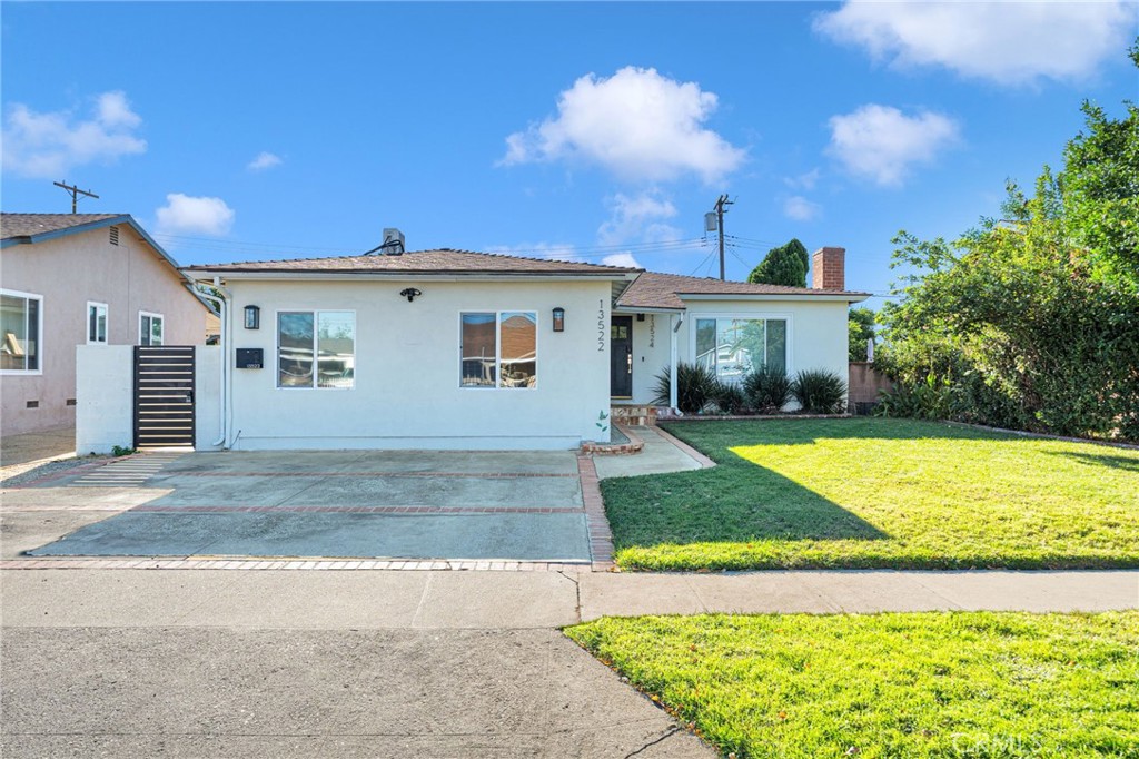 13524 Debell, Arleta, CA 91331 13524 Debell, Arleta, CA 91331
