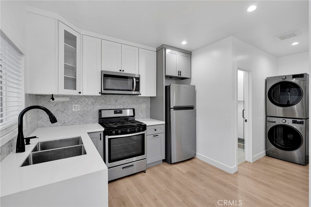 13524 Debell, Arleta, CA 91331
