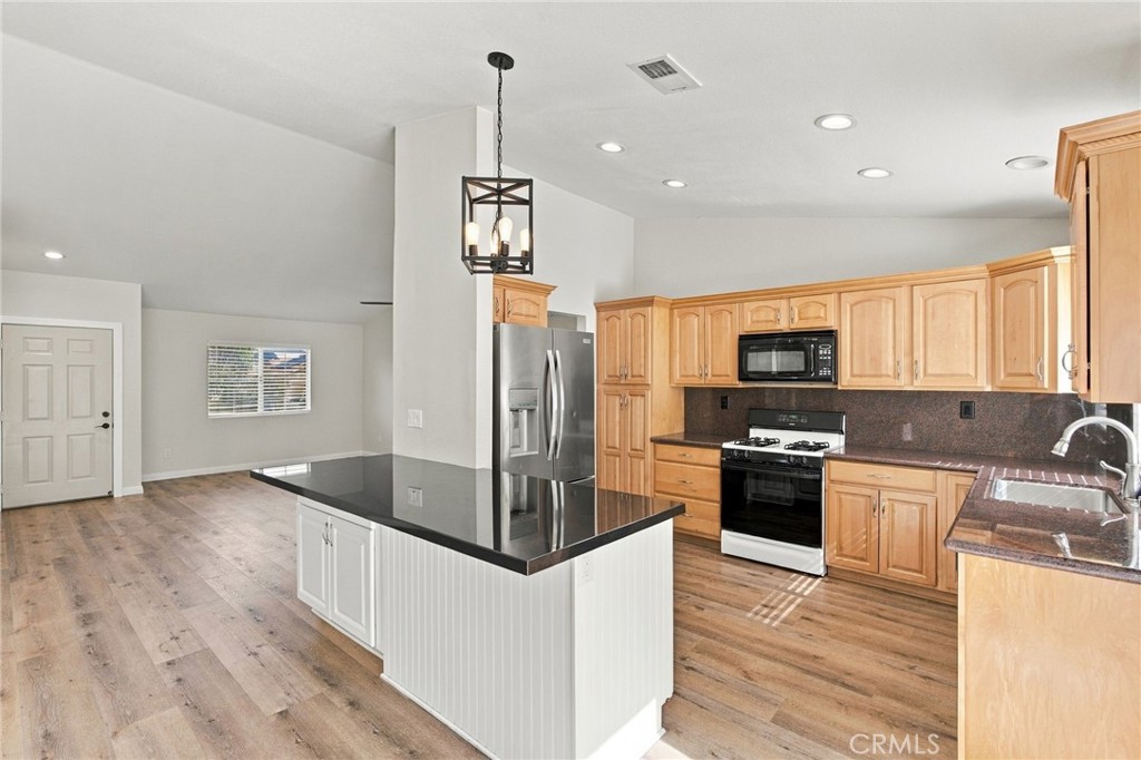 3204 Quarry, Palmdale, CA 93550