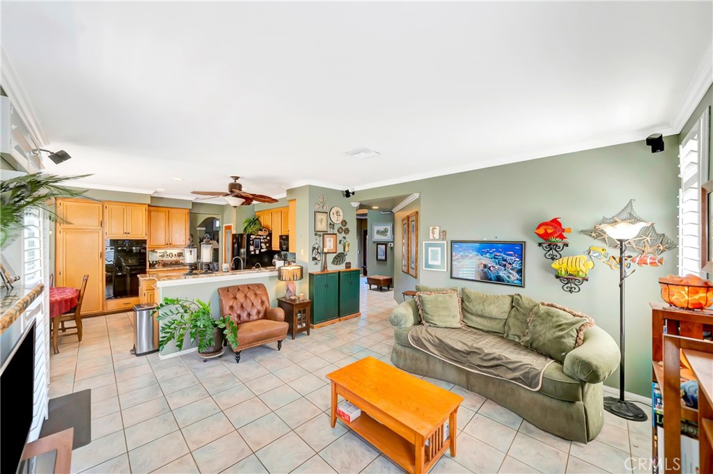 42025 Allan Drive, Lancaster, CA 93536