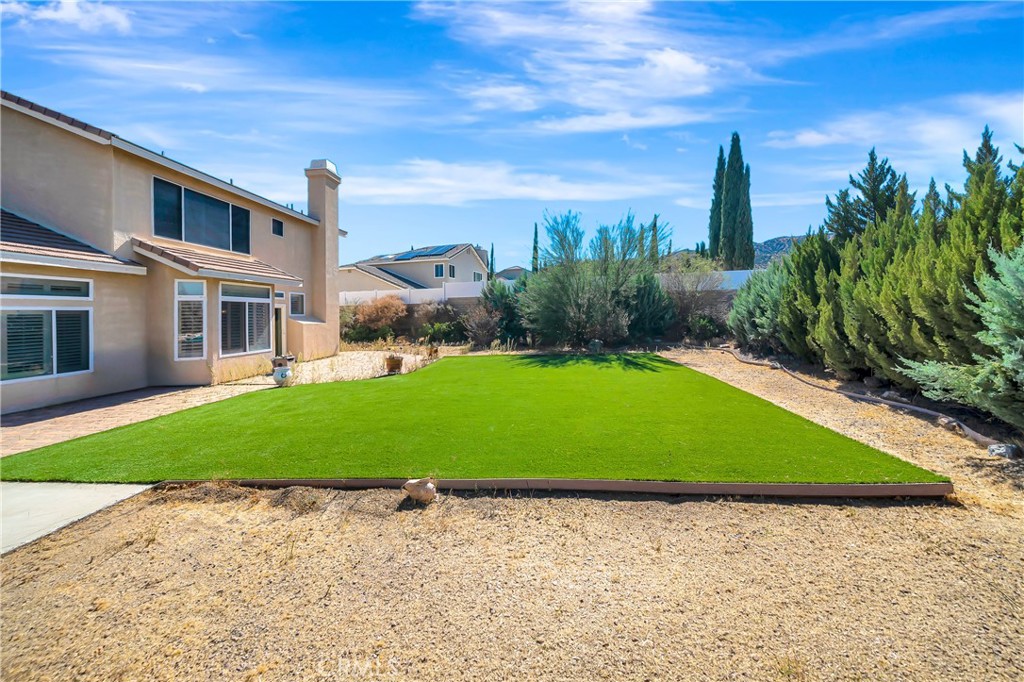 42025 Allan Drive, Lancaster, CA 93536