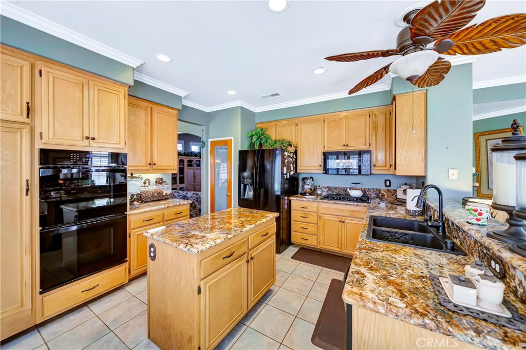 42025 Allan Drive, Lancaster, CA 93536