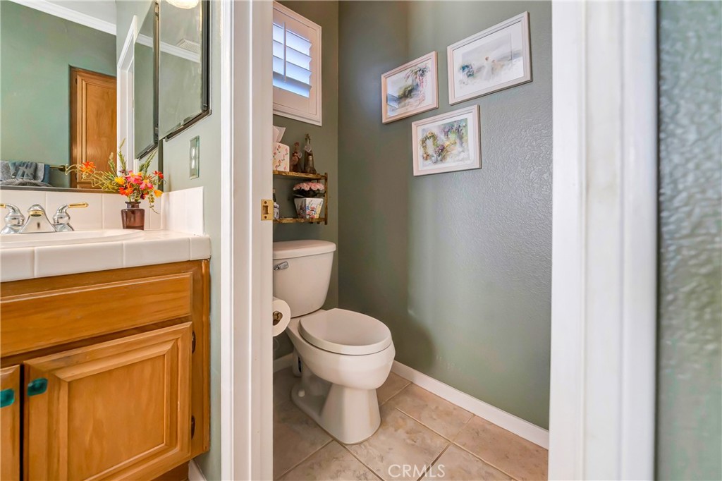 42025 Allan Drive, Lancaster, CA 93536